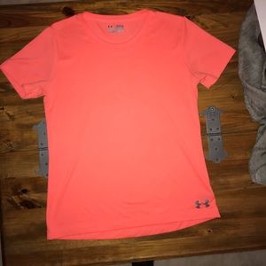 ‼️Under Armour SS DriFit Bright Orange Top Small